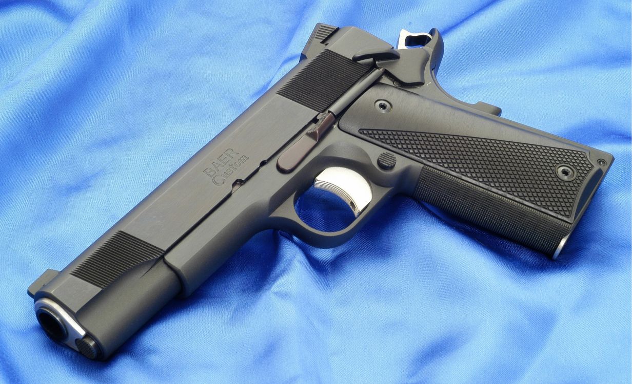 M1911 Pistole, Magazin, Handfeuerwaffe, Feuerwaffe, Trigger. Wallpaper in 3010x1831 Resolution