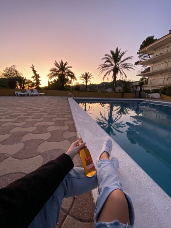 Agua, Piscina, Ocio, Ciencia, Humanos. Wallpaper in 1536x2048 Resolution