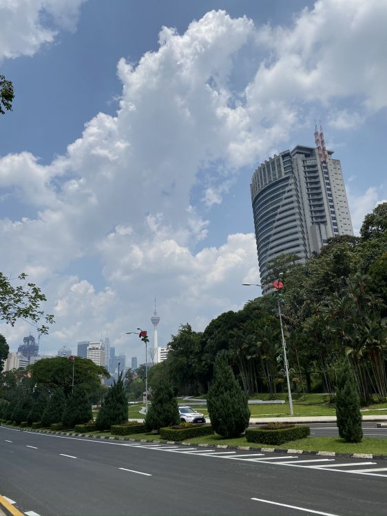 Road, Tageszeit, Cloud, Fahrbahn, Infrastruktur. Wallpaper in 1536x2048 Resolution