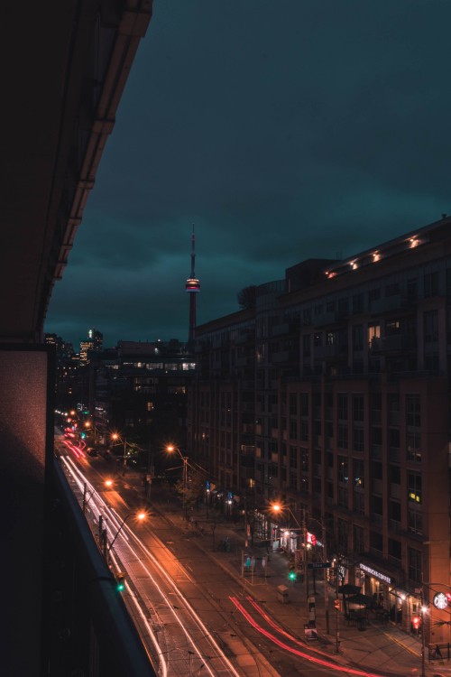 Image city buildings during night time