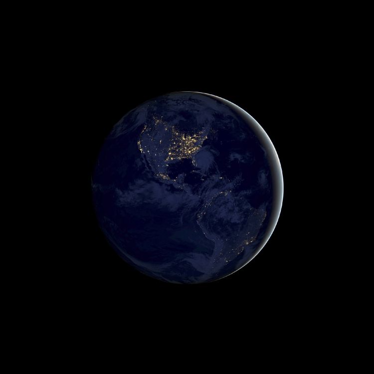 IPad, Apple, IOS 11, Äpfeln, Erde. Wallpaper in 2524x2524 Resolution