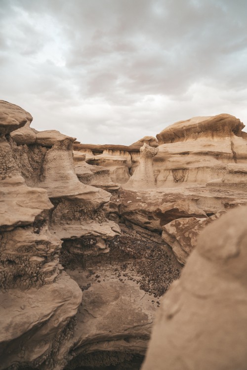 Image Bisti De-Na-Zin Wilderness, badlands, outcrop, sky, geology