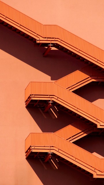 Image brown concrete building during daytime
