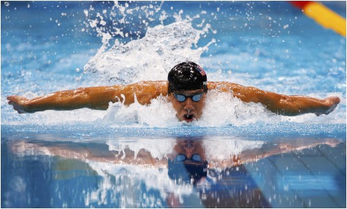 Image person in black goggles on water