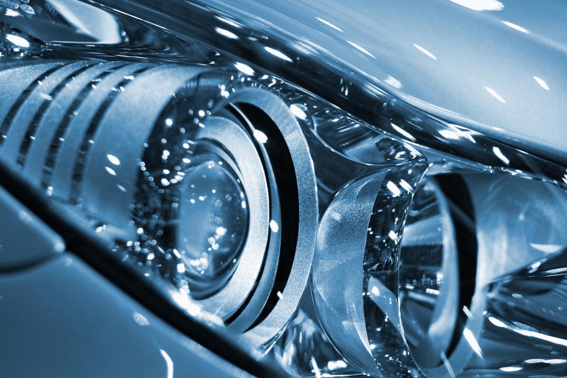 Graustufenfoto Des Autoscheinwerfers. Wallpaper in 2400x1600 Resolution