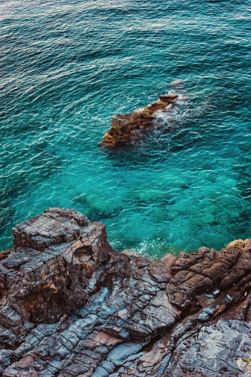 body of water, sea, water, coast, rock