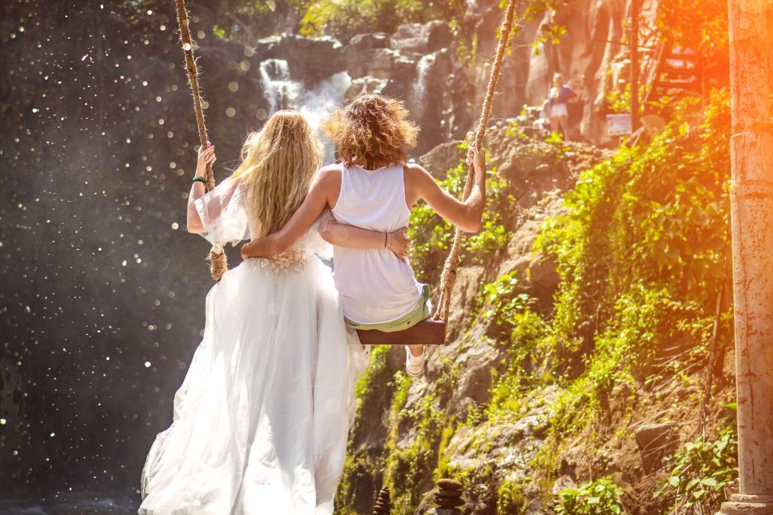 Romantik, Ehepaar, Menschen in Der Natur, Sonnenlicht, Kleid. Wallpaper in 6000x4000 Resolution