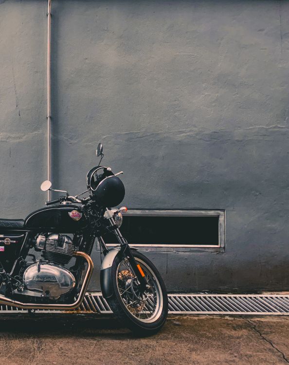 Casque de Moto, Front, Arrière, Pneu, Roue. Wallpaper in 2268x2862 Resolution