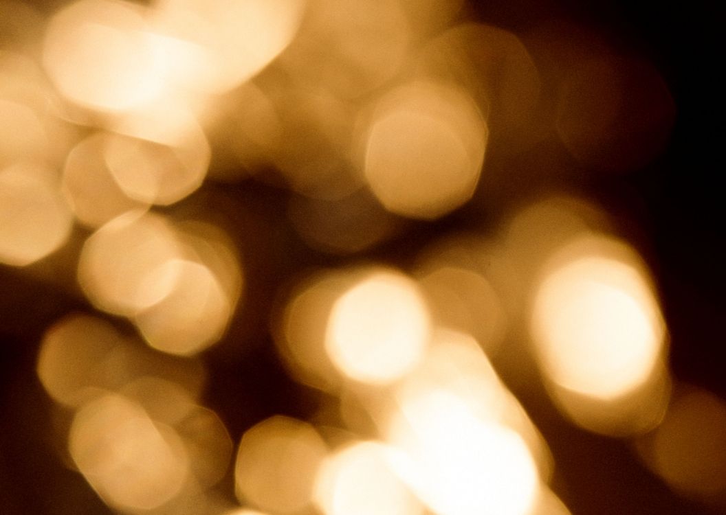 White and Yellow Bokeh Lights. Wallpaper in 2950x2094 Resolution