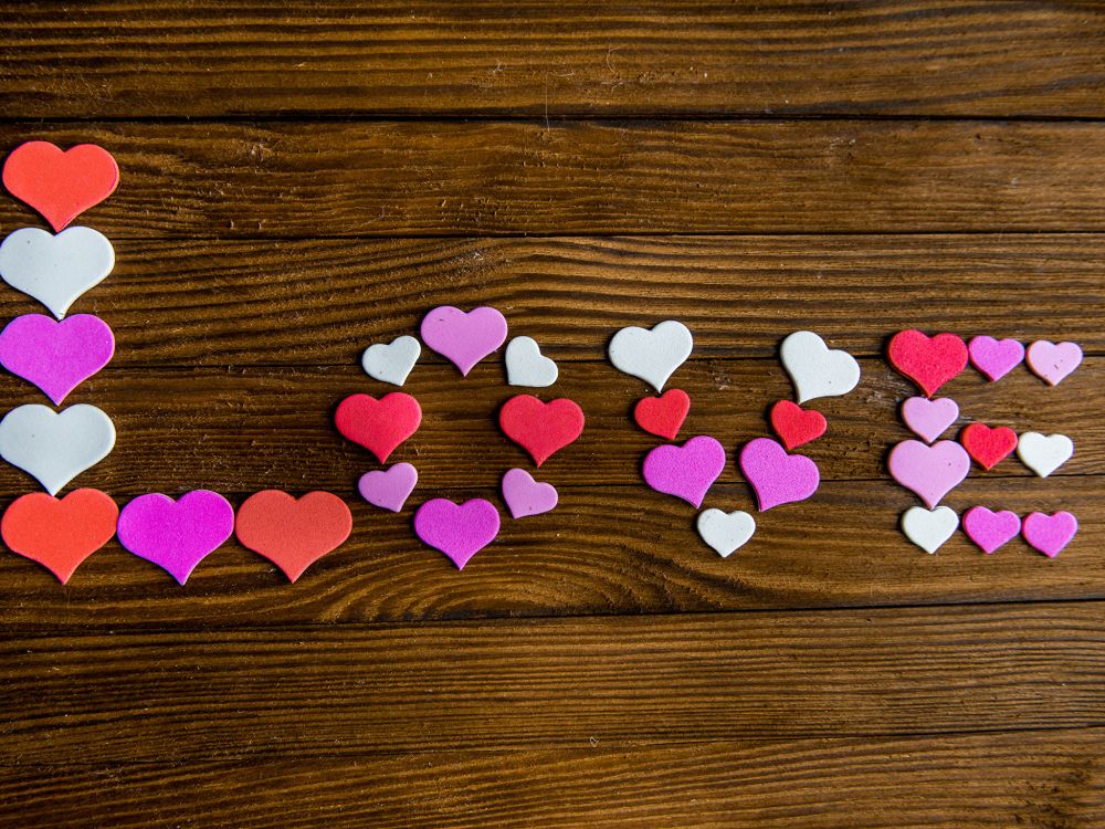 le Jour de Valentines, Cœur, Pink, Amour, Pétale. Wallpaper in 2048x1536 Resolution