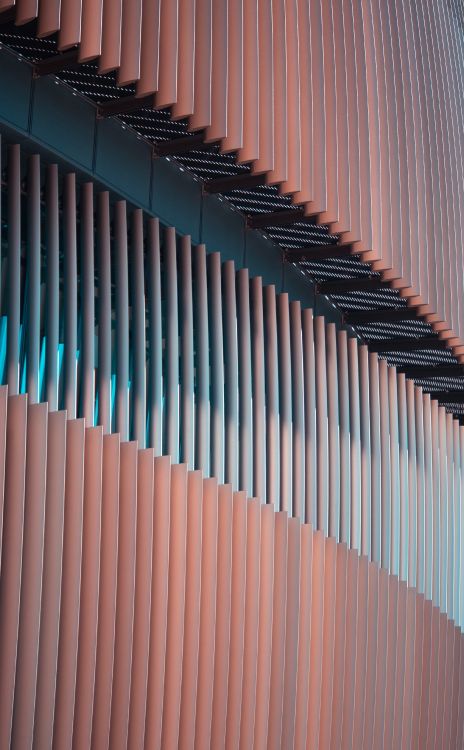 Weiße Und Schwarze Jalousien. Wallpaper in 3086x4986 Resolution