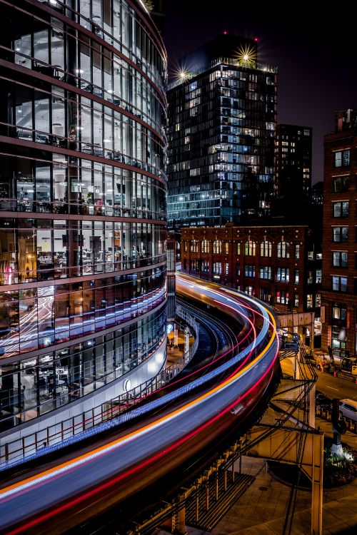 Photographie en Accéléré de la Ville Pendant la Nuit. Wallpaper in 3840x5760 Resolution