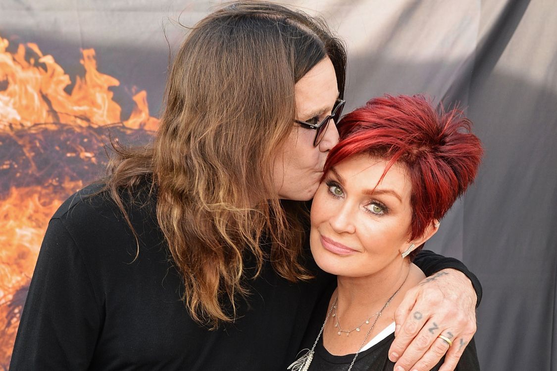 Sharon Osbourne, Ozzy Osbourne, Spaß, Interaktion, Mädchen. Wallpaper in 2023x1348 Resolution