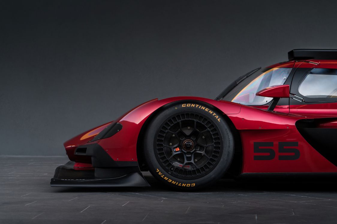 Voiture de Sport Ferrari Rouge Sur Fond Noir. Wallpaper in 4096x2732 Resolution