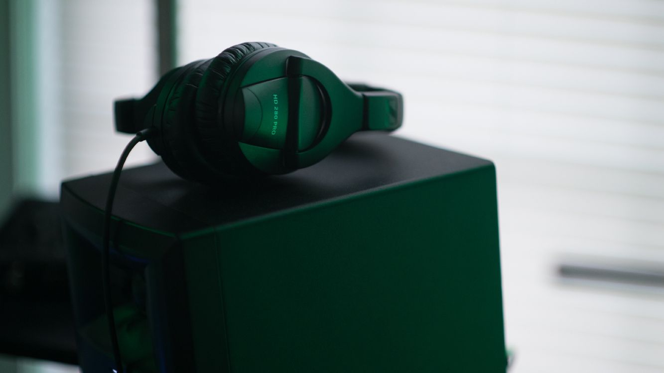 Headphones, Loudspeaker, Green, Audio Equipment, Gadget. Wallpaper in 4240x2384 Resolution