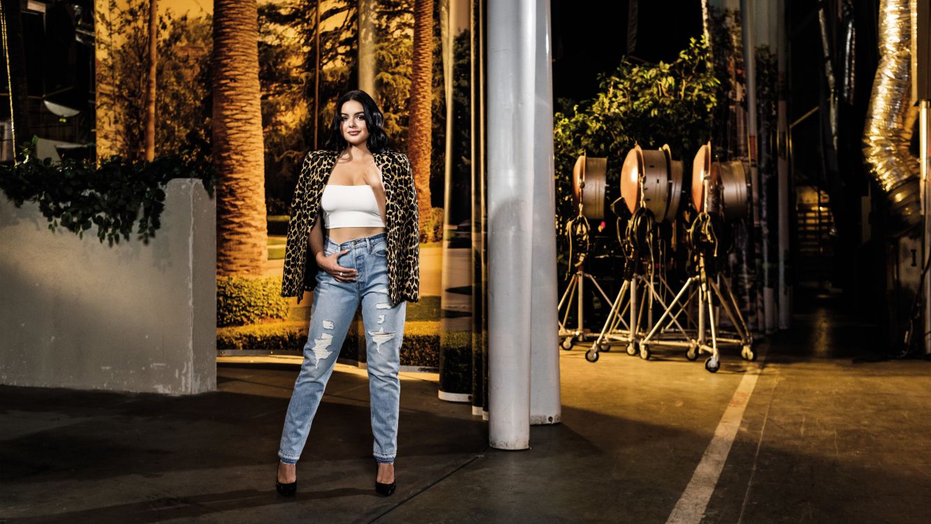 Ariel Invierno Madre, Ariel Winter, Familia Moderna, Alex Dunphy, Naranja. Wallpaper in 3840x2160 Resolution