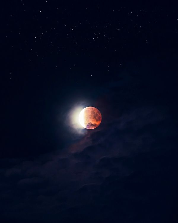 Vollmond am Himmel. Wallpaper in 2312x2890 Resolution