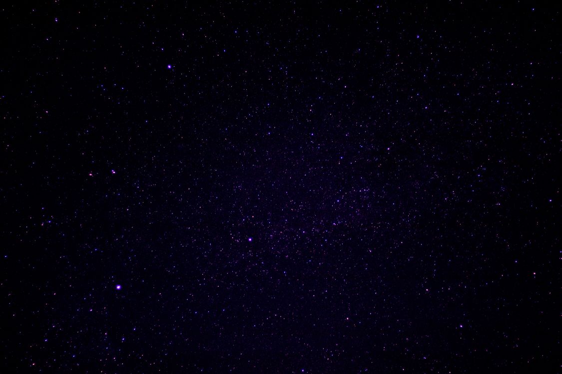 Schwarze Und Weiße Sterne Während Der Nacht. Wallpaper in 6000x4000 Resolution