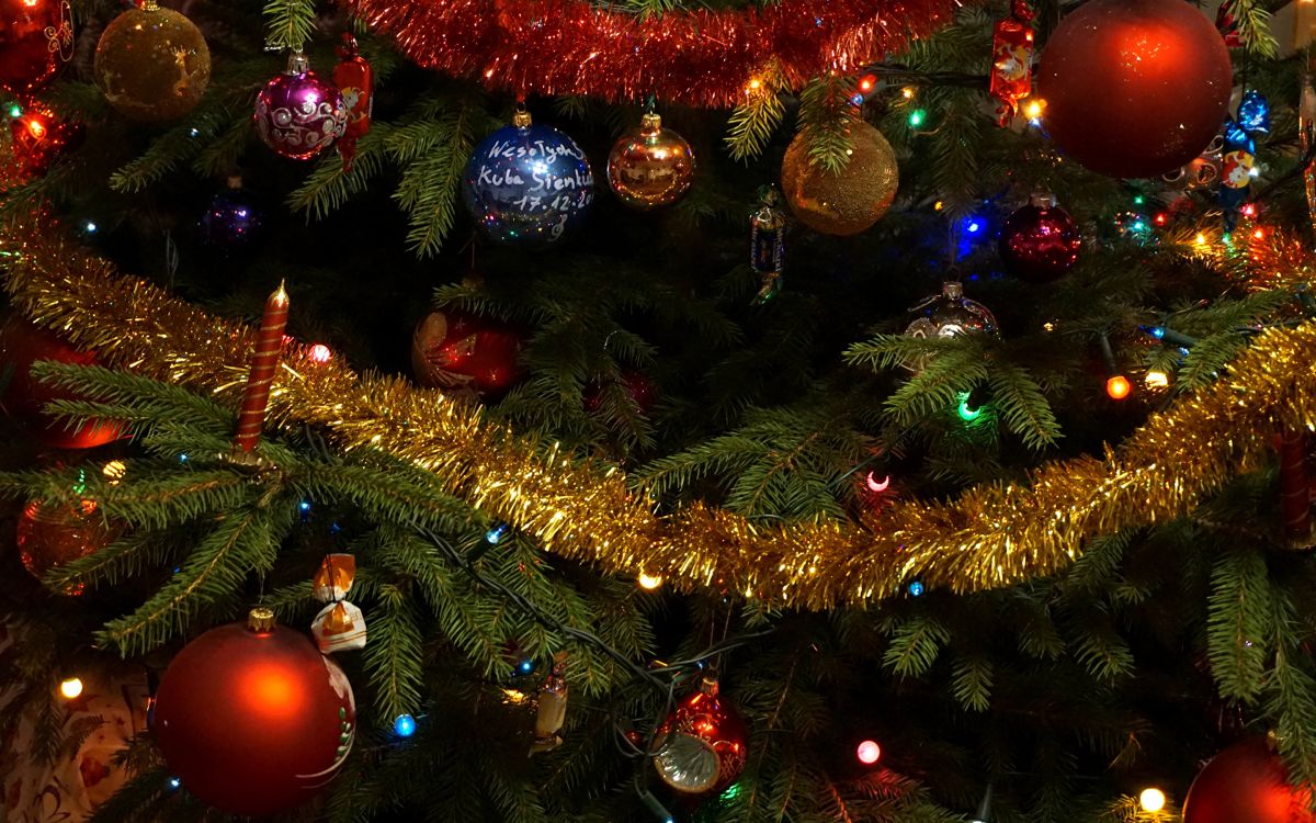 Le Jour De Noël, Les Lumières de Noël, Arbre de Noël, Décoration de Noël, Arbre de Noël Artificiel. Wallpaper in 2880x1800 Resolution