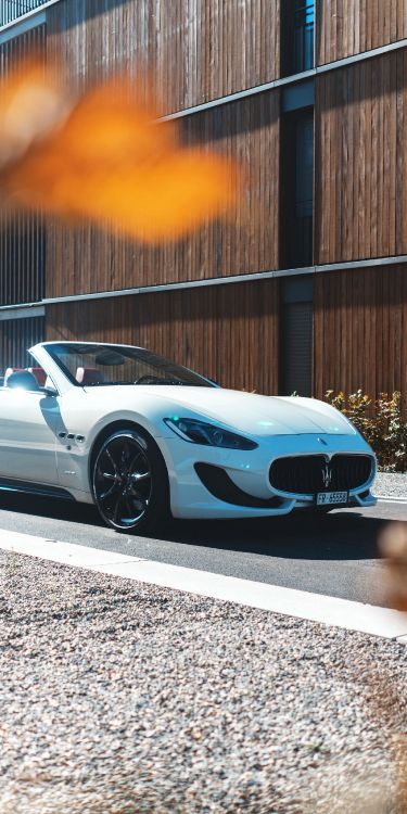 Maserati Granturismo, Maserati, Maserati GranCabrio, Maserati Ghibli, Grand Tourer. Wallpaper in 1600x3200 Resolution