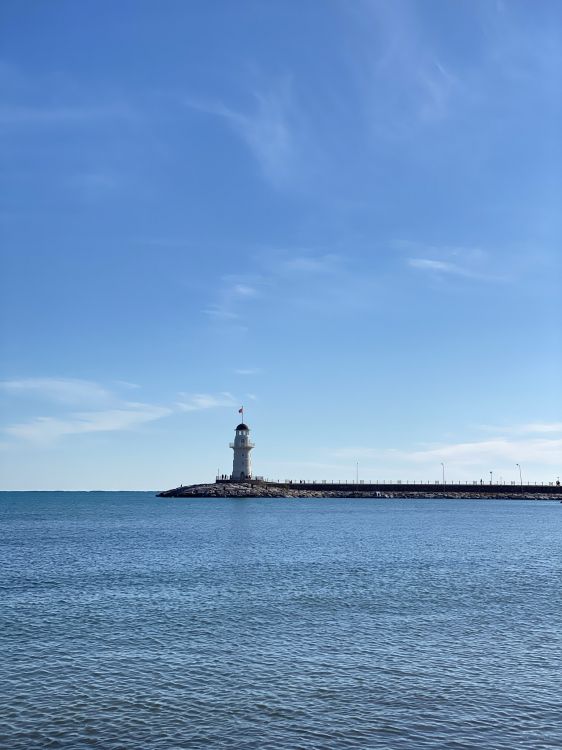 Agua, Faro, Torre, Líquido, Lago. Wallpaper in 1536x2048 Resolution