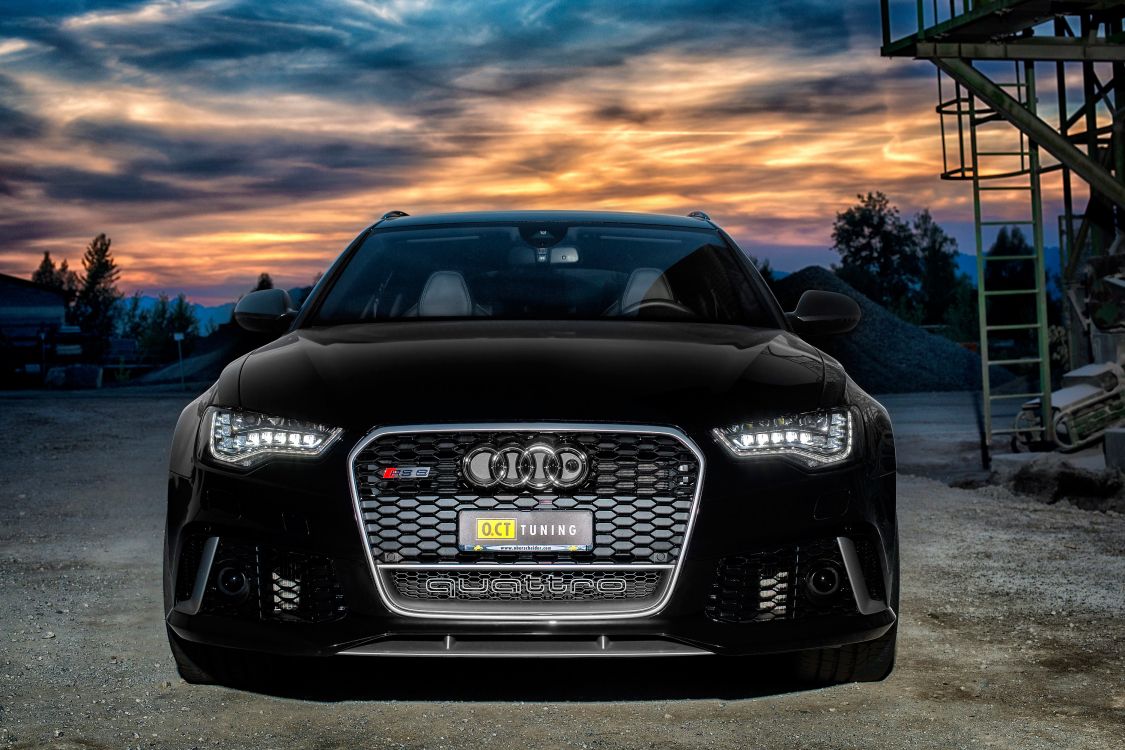 Audi Noir a 4 Sur Route Pendant le Coucher du Soleil. Wallpaper in 3000x1999 Resolution