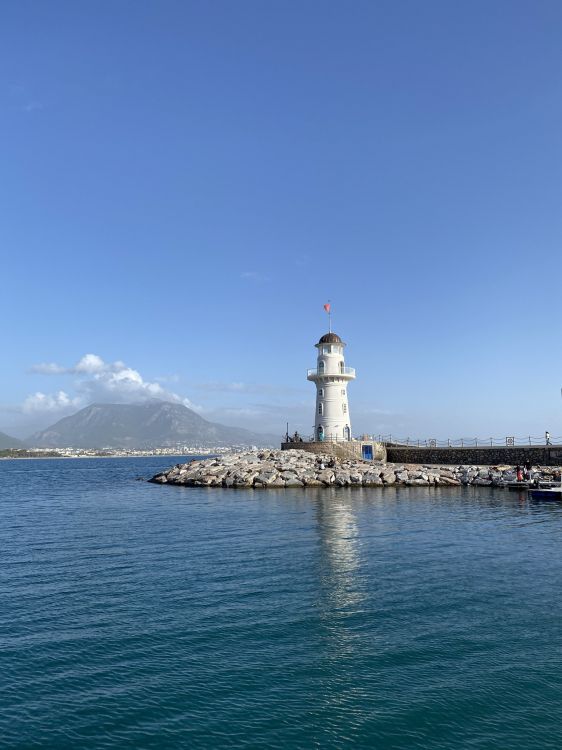 Phare D'Alanya, Valette, Île de Manoel, Eau, Azure. Wallpaper in 1536x2048 Resolution