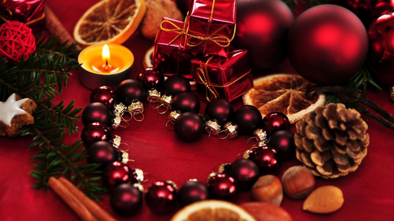 Nouvelle Année, Décoration de Noël, Ornement de Noël, Événement, Les Aliments Naturels. Wallpaper in 2560x1440 Resolution