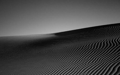 Image grayscale photo of desert sand