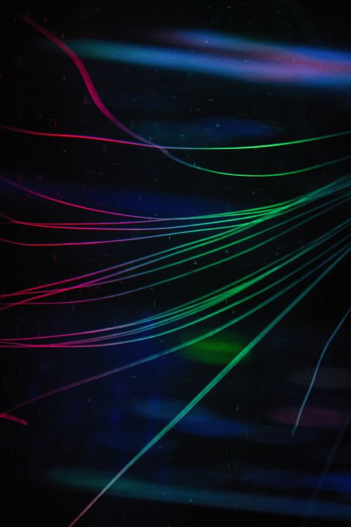 Blaue Und Weiße Lichtstreifen. Wallpaper in 3648x5472 Resolution