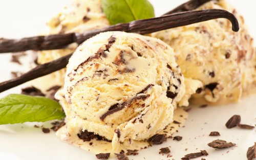 Image ice cream on white ceramic plate