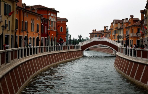 Image brown concrete bridge over river