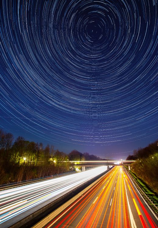 Photographie en Accéléré de la Route Pendant la Nuit. Wallpaper in 4016x5800 Resolution