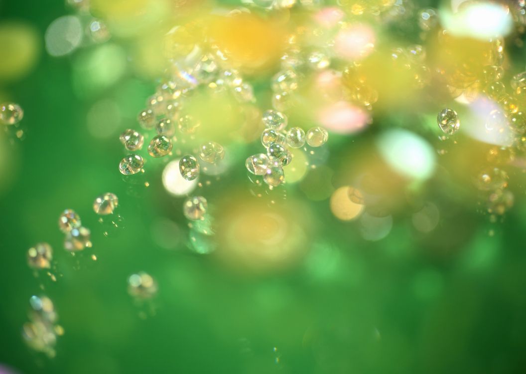 Water Droplets on Green Surface. Wallpaper in 5057x3590 Resolution