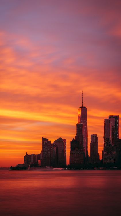 Puesta de Sol de Nueva York, One World Trade Center, Puesta, Empire State Building, Agua. Wallpaper in 3374x6000 Resolution