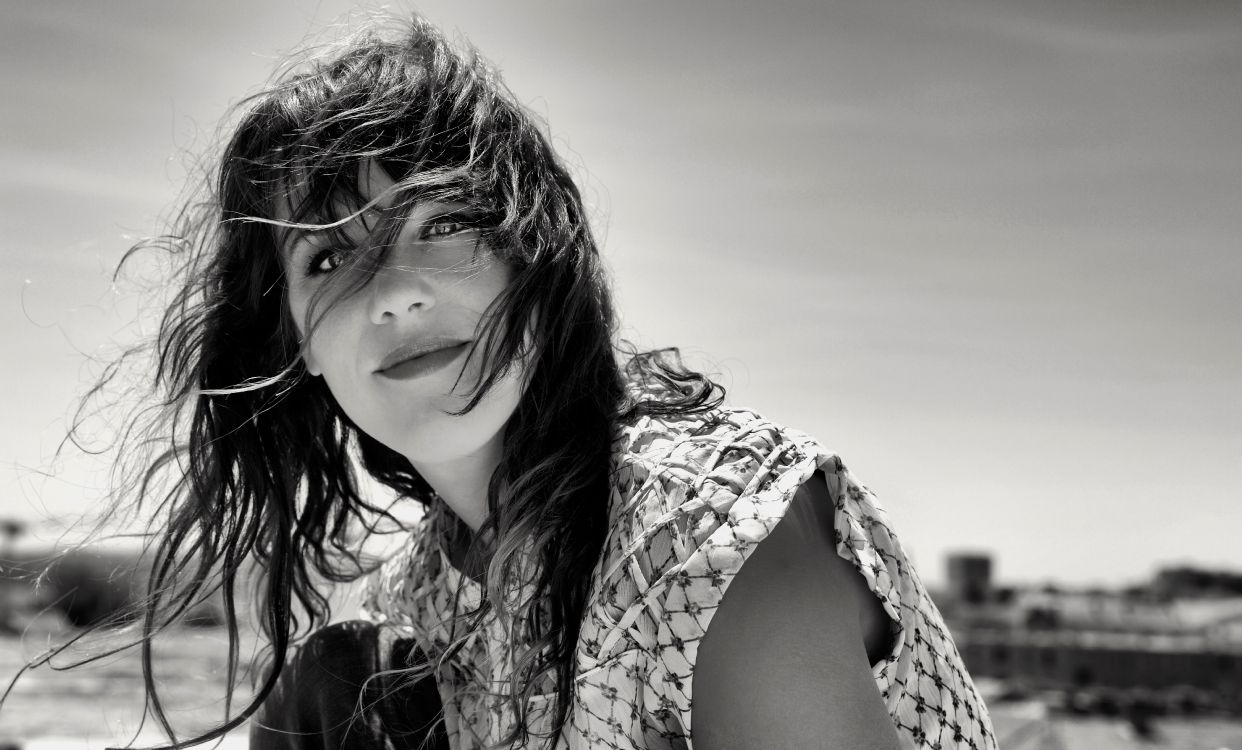 en Blanco y Negro, Cabello, Negro, Monocromo, Belleza. Wallpaper in 5739x3465 Resolution