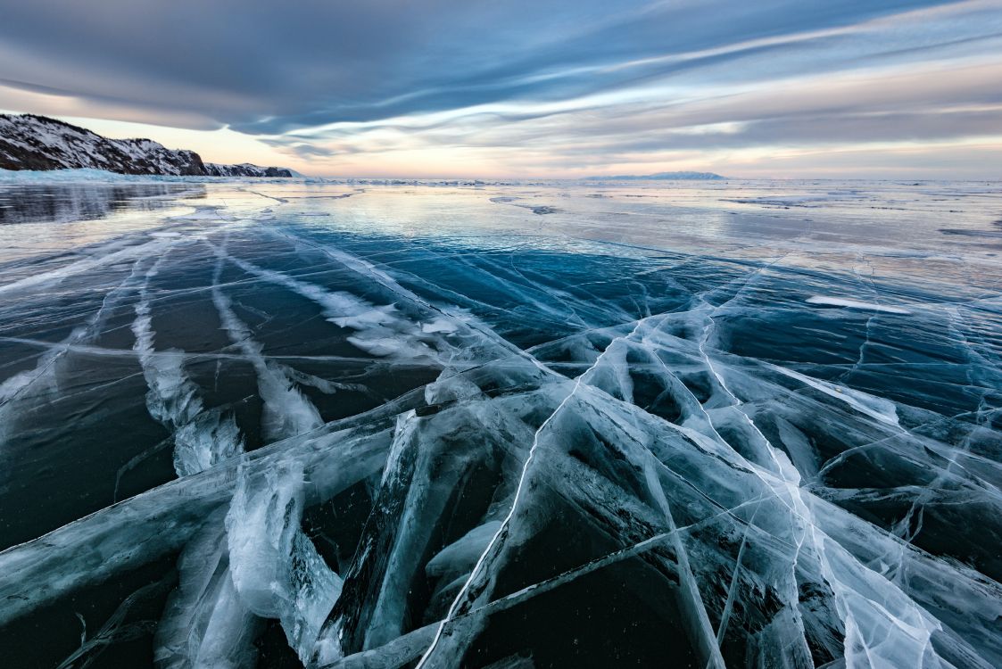 Hielo Negro Del Lago Baikal, el Lago Baikal, Ártico, Naturaleza, Lago. Wallpaper in 7071x4719 Resolution