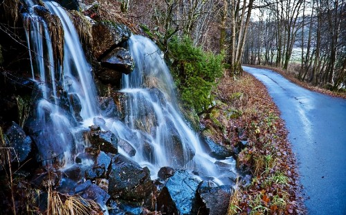 Image water falls in the middle of the forest