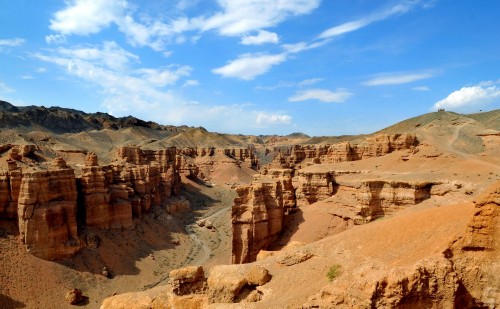 Image brown rocky mountain under blue sky during daytime