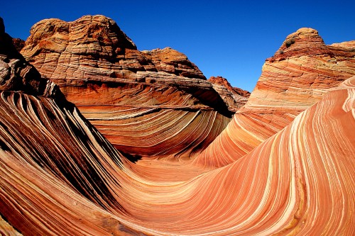 Image brown rock formation under blue sky during daytime