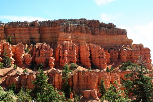 Image brown rock formation under blue sky during daytime