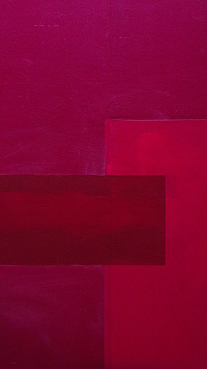 Rotes Papier Auf Rotem Textil. Wallpaper in 3080x5472 Resolution