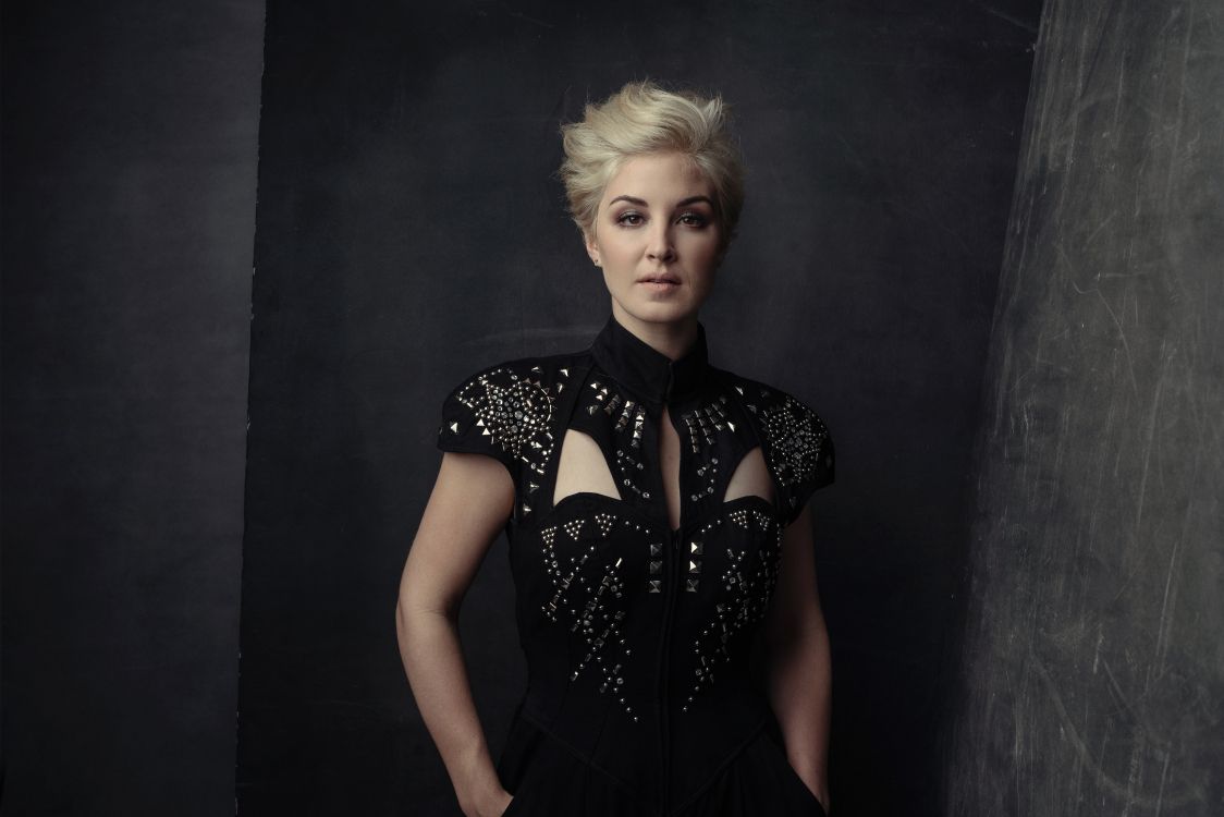 Maggie Rose, Concert, Face, Noir, Mode. Wallpaper in 7952x5304 Resolution