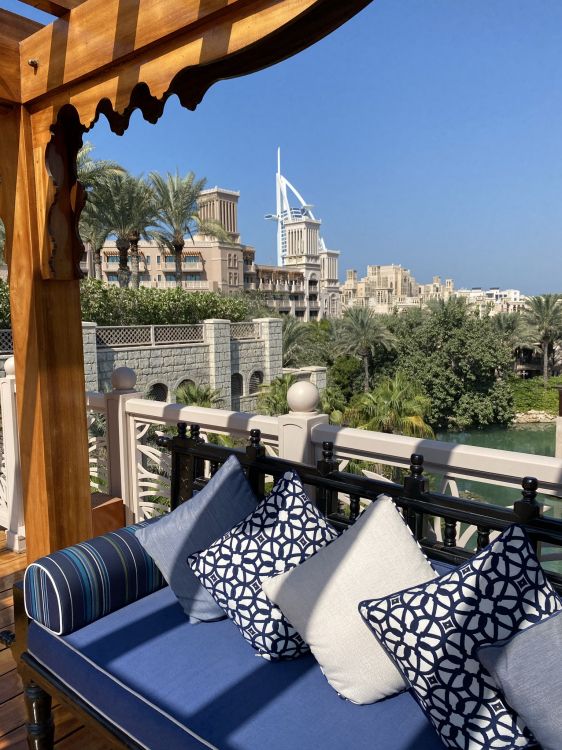 Arquitectura, Inmueble, Muebles de Exterior, Mueble, Arrojar la Almohada. Wallpaper in 1536x2048 Resolution