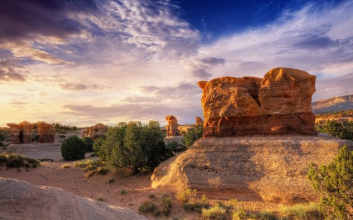 Image brown rock formation under blue sky during daytime