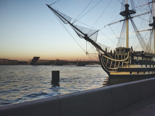 Image silhouette of ship on sea during sunset