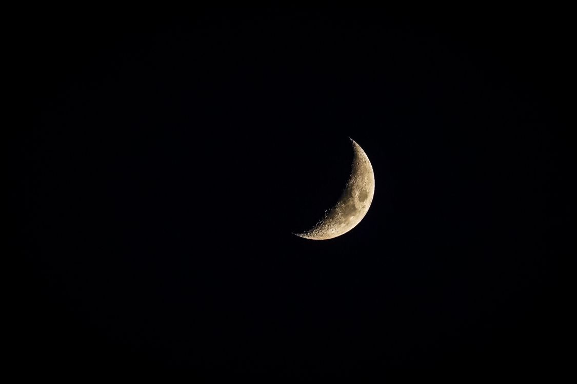 月亮, 夜晚的天空, Crescent, 黑色的, 天文学对象 壁纸 3108x2072 允许