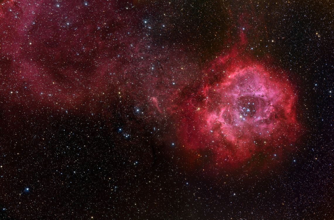 Rote Und Schwarze Galaxie Mit Sternen. Wallpaper in 4440x2918 Resolution