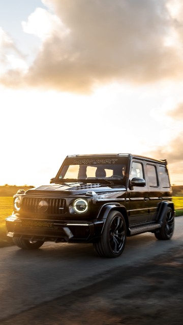 Image black jeep wrangler on road during daytime