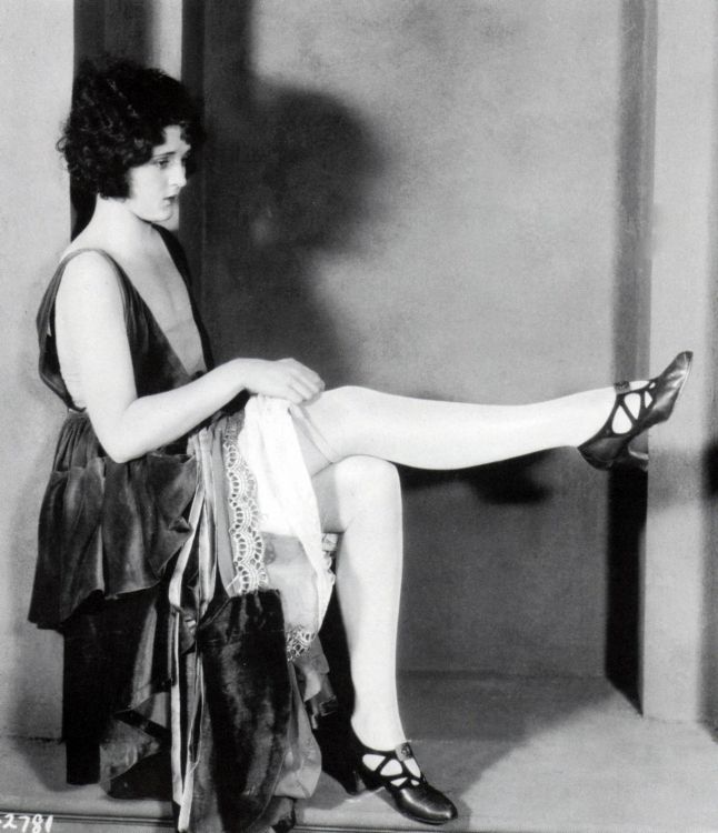 Spotify, Pierna, Instantánea, Sesión, Hombro. Wallpaper in 1338x1552 Resolution